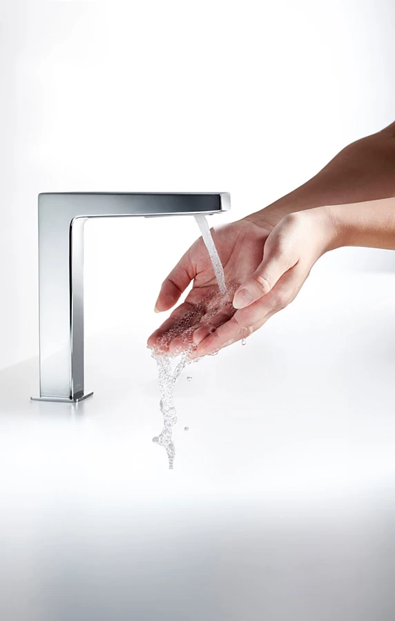 <p><span>TOTO is introducing two new collections of automatic faucets, each containing five different versions. In addition to their balanced, aesthetic design, these touch-free faucets use very little water. Photo: TOTO </span><span></span></p>