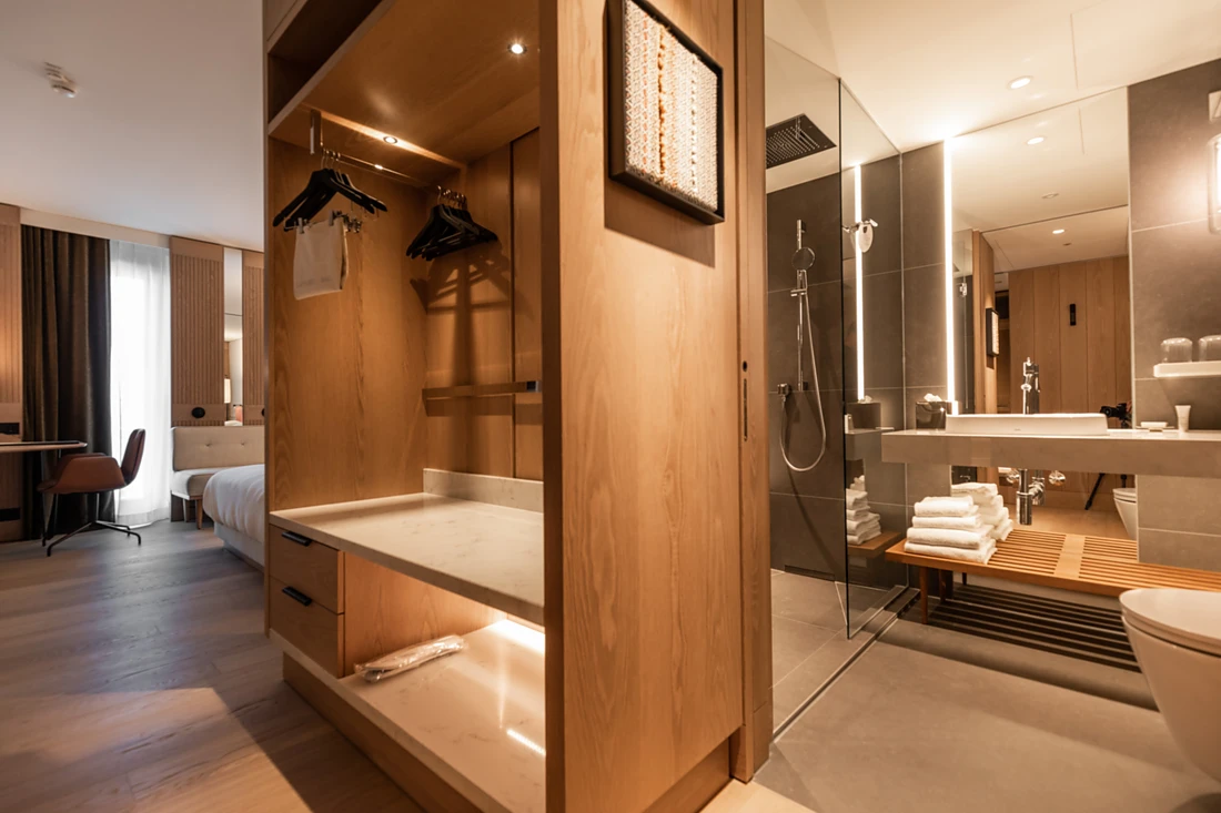 <p>Designer J&ouml;rn Siebke sees TOTO products as differentiators that give Munich Marriott Hotel City West an elevated quality, setting it apart from other properties on the market. Photo: TOTO</p>