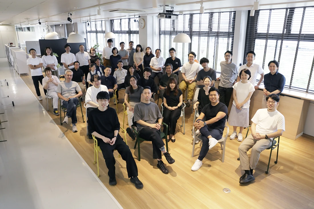 <p>TOTO's young, dynamic design and development team, with specialists from a wide range of fields including marketing, digital technology, design modeling, computer graphics or prototype modeling. Photo: TOTO</p>