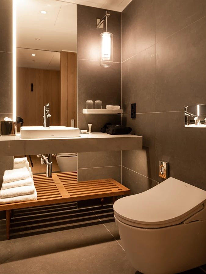 <p>International business travellers and a certain clientele already associate the TOTO brand with high quality and exclusivity. By installing WASHLET in all bathrooms, the hotel makes the real difference &ndash; giving guests a next-level experience in the most private of spaces. Photo: TOTO</p>