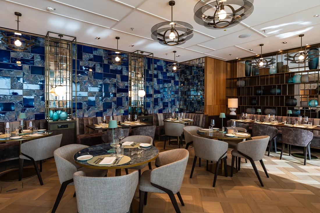 <p>A variety of colours, textures, materials and lighting at Assoluto Ristorante &amp; Vineria coordinate to create a unique overall look. Photo: TOTO</p>