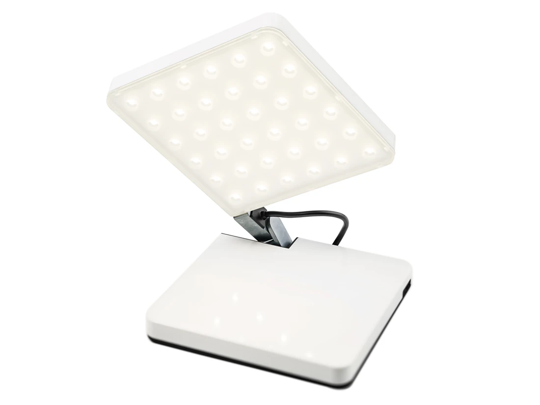 Roxxane Fly was the first of its kind and has already won many aficionados: a battery-powered LED luminaire that can be folded together into a flat square and attached to metal surfaces by means of a magnet. Photo: Nimbus<br />