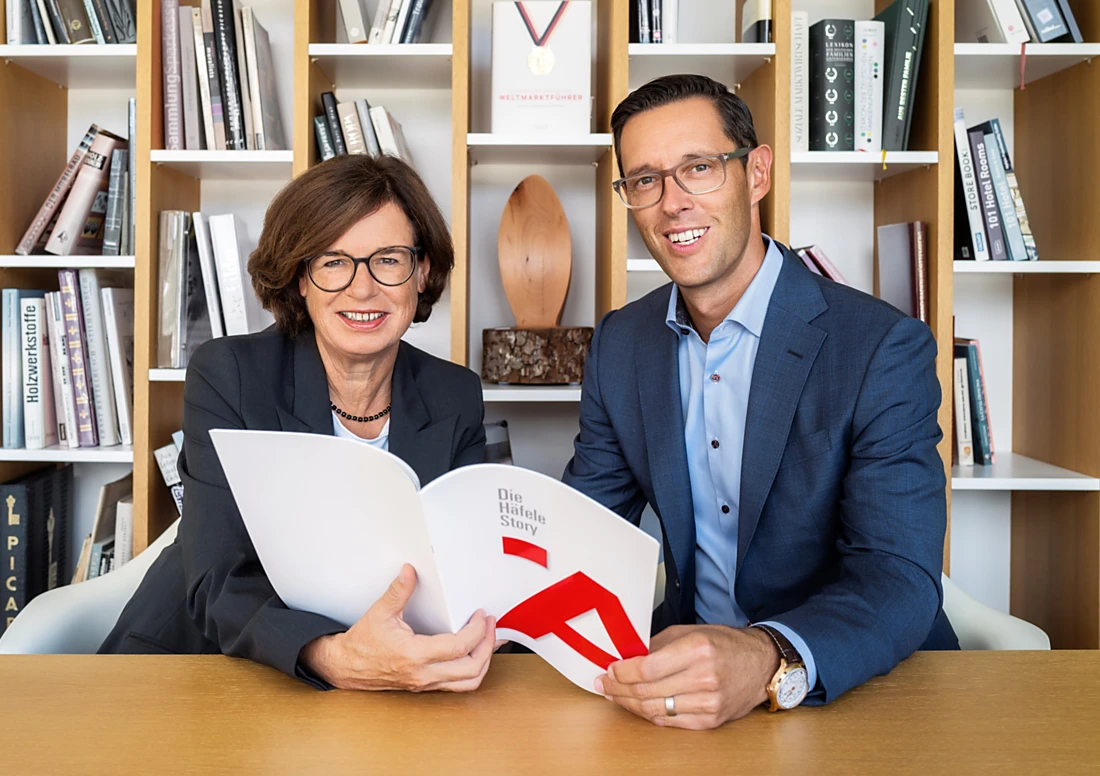 <p><span>Ready for the move into the next H&auml;fele century: After 20 years at the helm of the innovative specialist for furniture fittings and architectural hardware, electronic access control systems and LED light, Sibylle Thierer (CEO) is handing over the chair of the company management to 45-year-old managing director Gregor Riekena. Photo: H&auml;fele</span><span></span></p>
